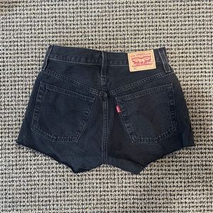 Levi’s 501 Women’s Shorts (Black)
